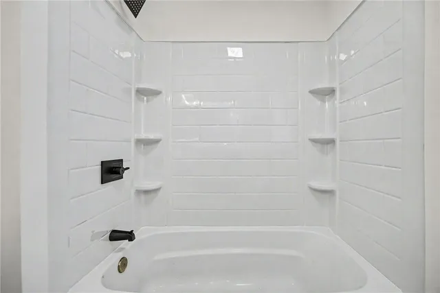 $275,000 | 22 Shadywood Drive, Gates, NY 14606