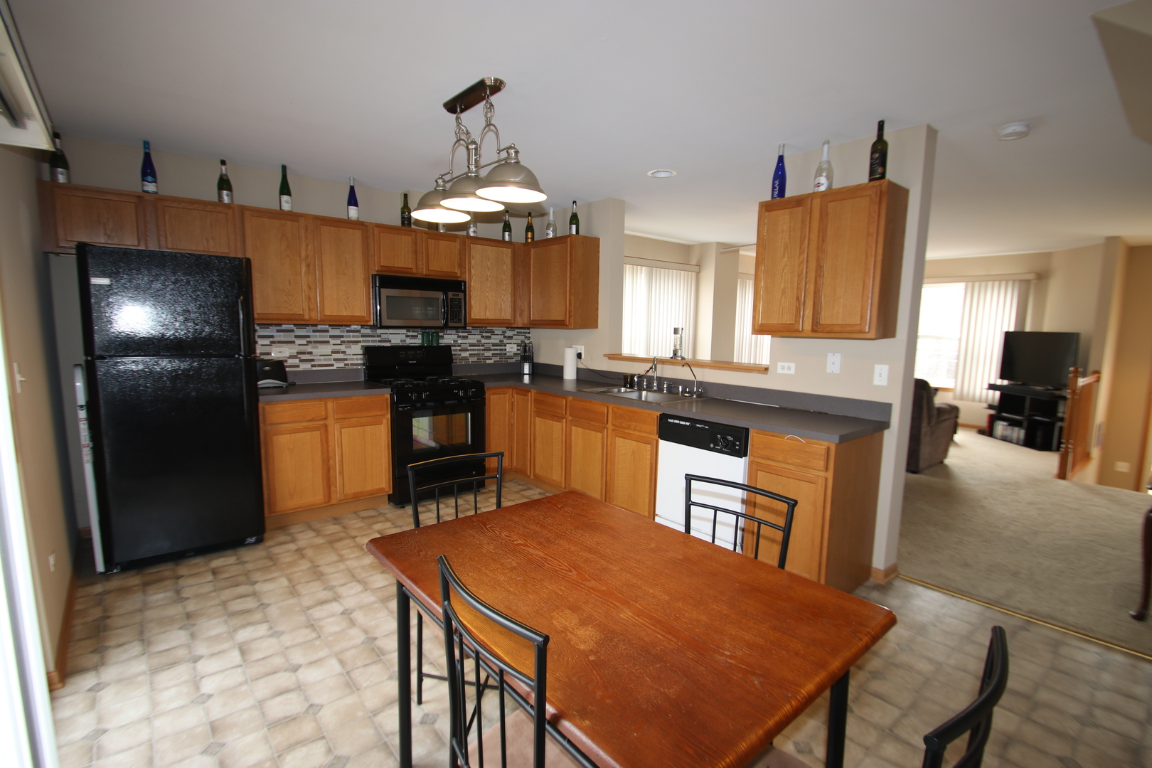 34302 North Goldenrod Road Round Lake, IL 60073 - Photo 2 of 16 Gallery Image 2