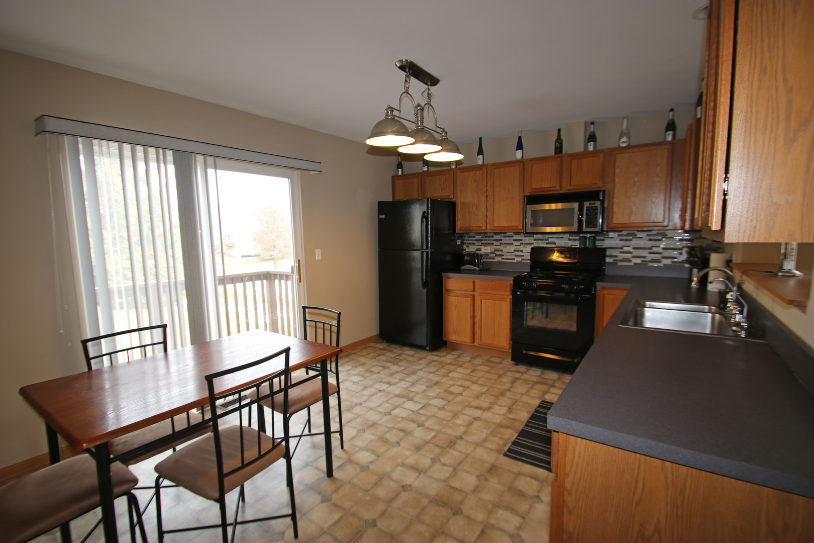 34302 North Goldenrod Road Round Lake, IL 60073 - Photo 3 of 16 Gallery Image 3