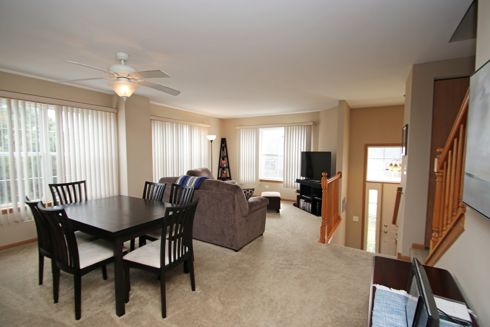 34302 North Goldenrod Road Round Lake, IL 60073 - Photo 4 of 16 Gallery Image 4