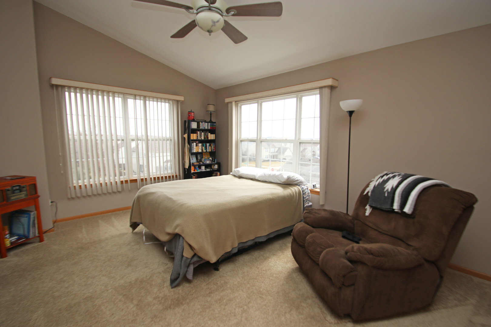 34302 North Goldenrod Road Round Lake, IL 60073 - Photo 9 of 16 Gallery Image 9