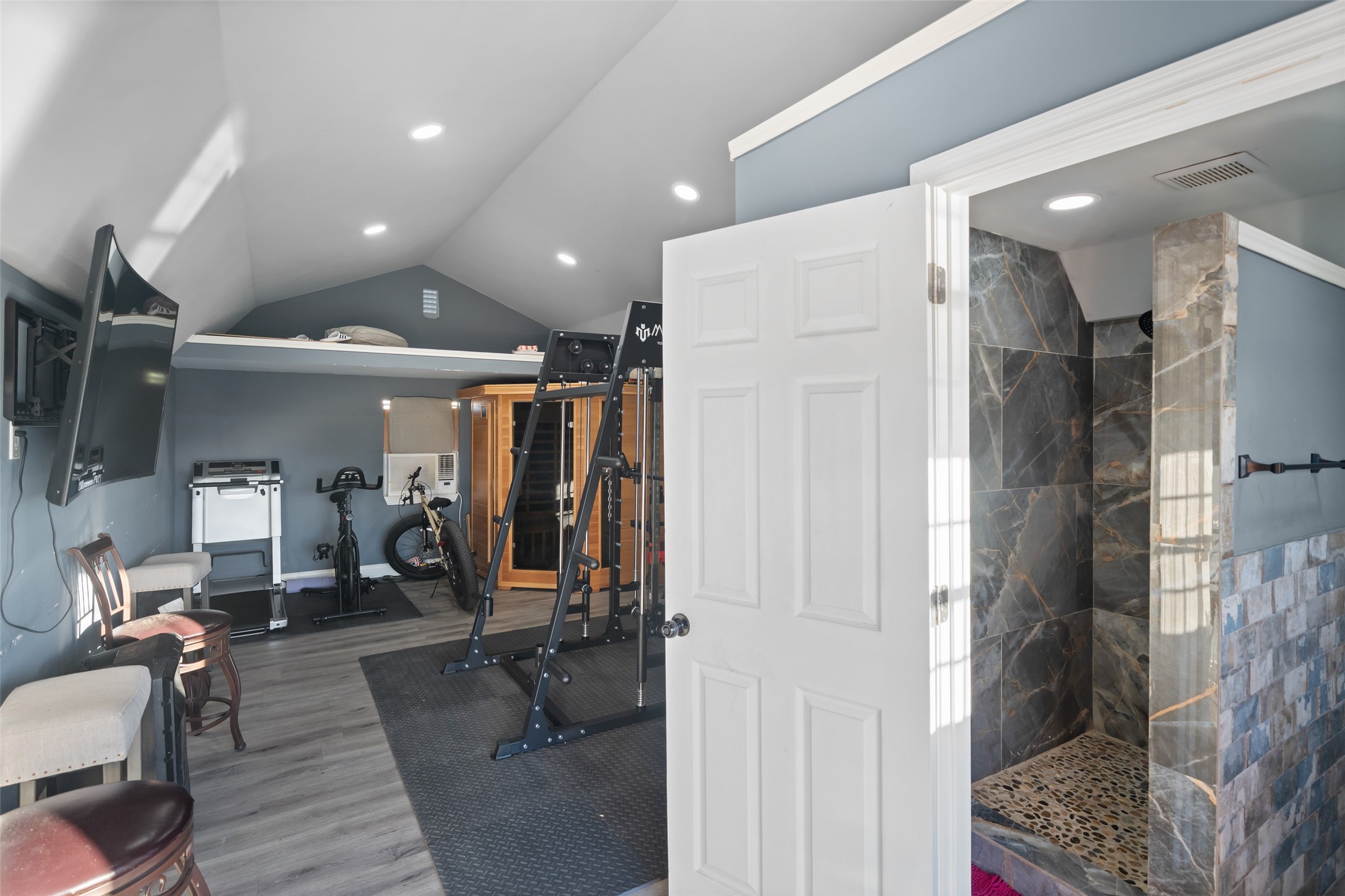 43910 Highway 290 Business Prairie View, TX 77484 - Photo 33 of 45 a view of a hallway with livingroom and glass door