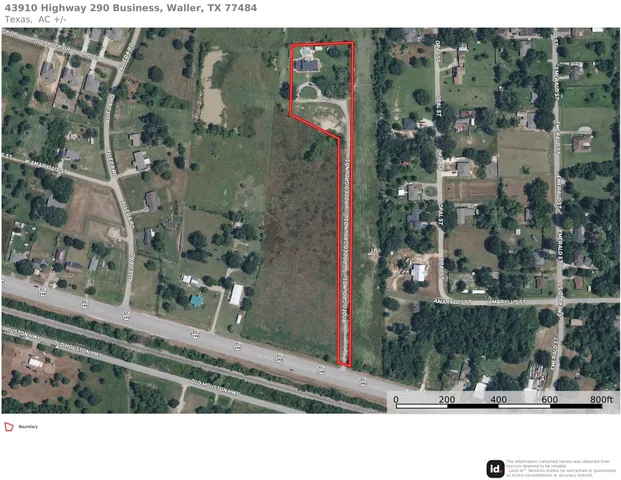 a black and white photo of a city