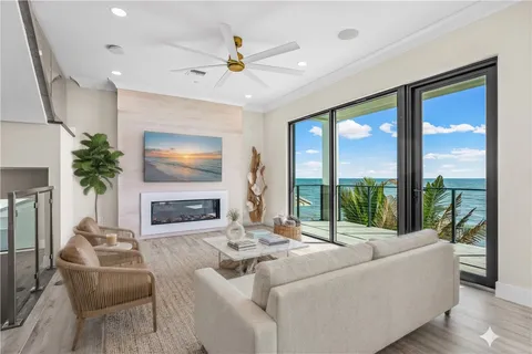 $3,950,000 | 422 South Ocean Drive, Hutchinson Island, FL 34949