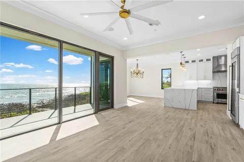 $3,950,000 | 422 South Ocean Drive, Hutchinson Island, FL 34949