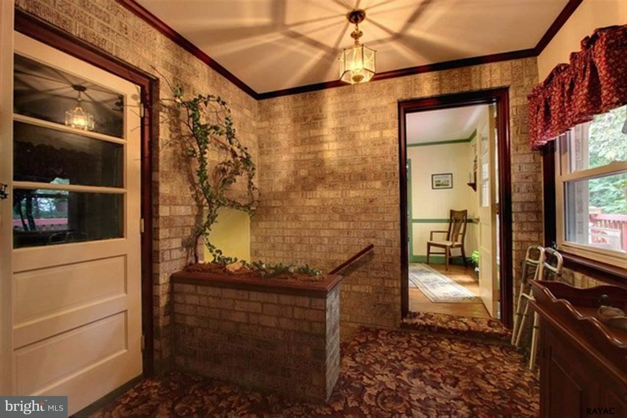 570 Riddle Road York, PA 17406 - Photo 14 of 28 Gallery Image 14
