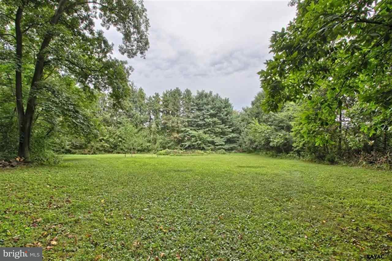 570 Riddle Road York, PA 17406 - Photo 20 of 28 Gallery Image 20