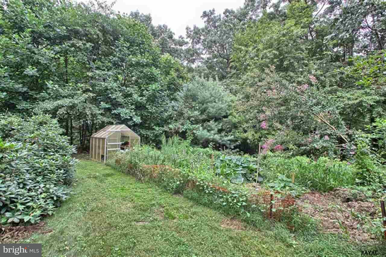 570 Riddle Road York, PA 17406 - Photo 26 of 28 Gallery Image 26