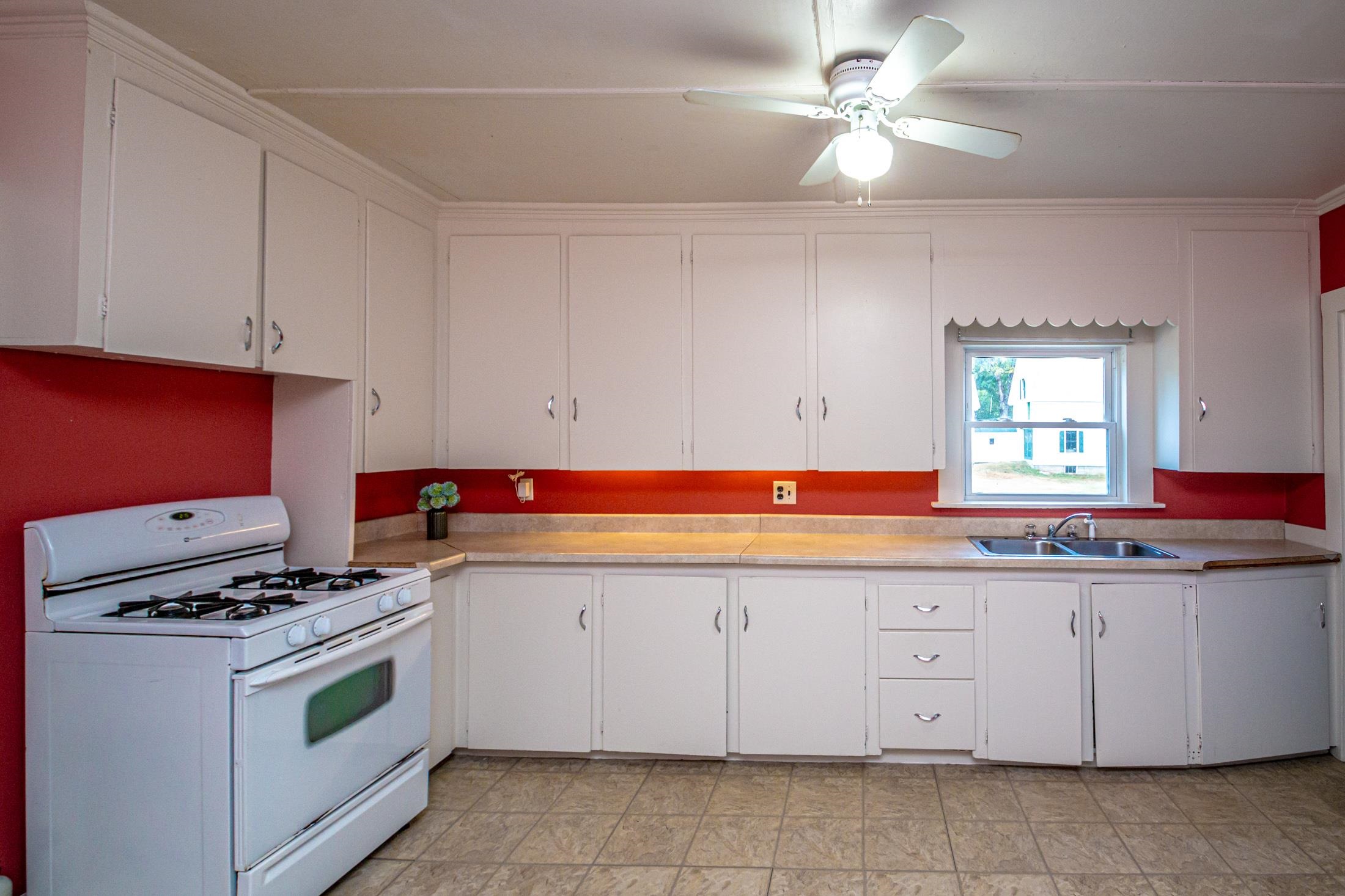 12 Forest Street Bartlett, NH 03812 - Photo 6 of 49