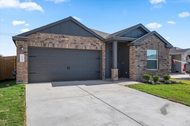 $2,299 | 17701 Sage Thrasher Drive, Pflugerville, TX 78660
