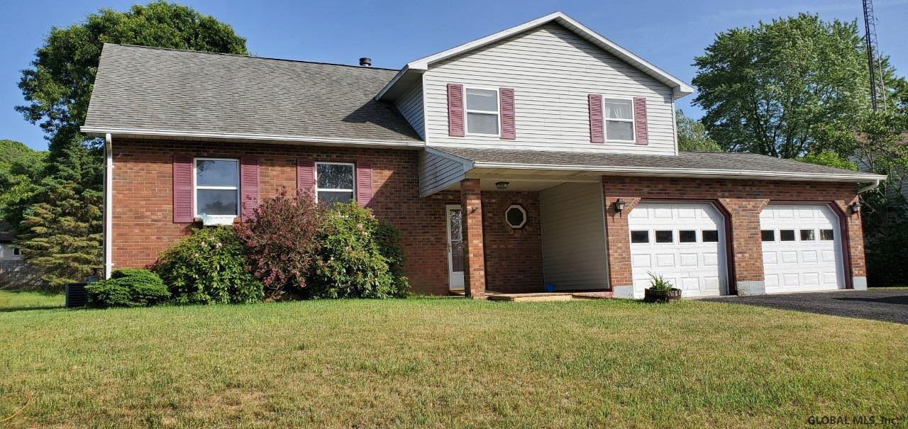 23 Riesling Road Colonie, NY 12309 - Photo 1 of 10 Photo 1
