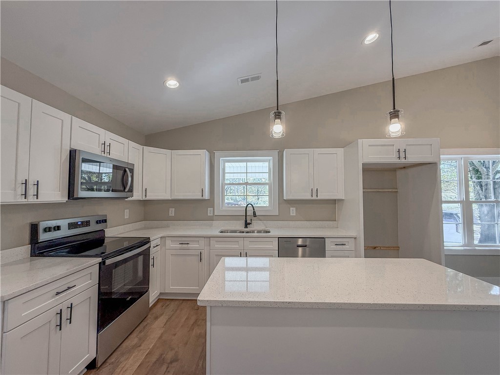 345 Code Circle Seneca, SC 29678 - Photo 17 of 50