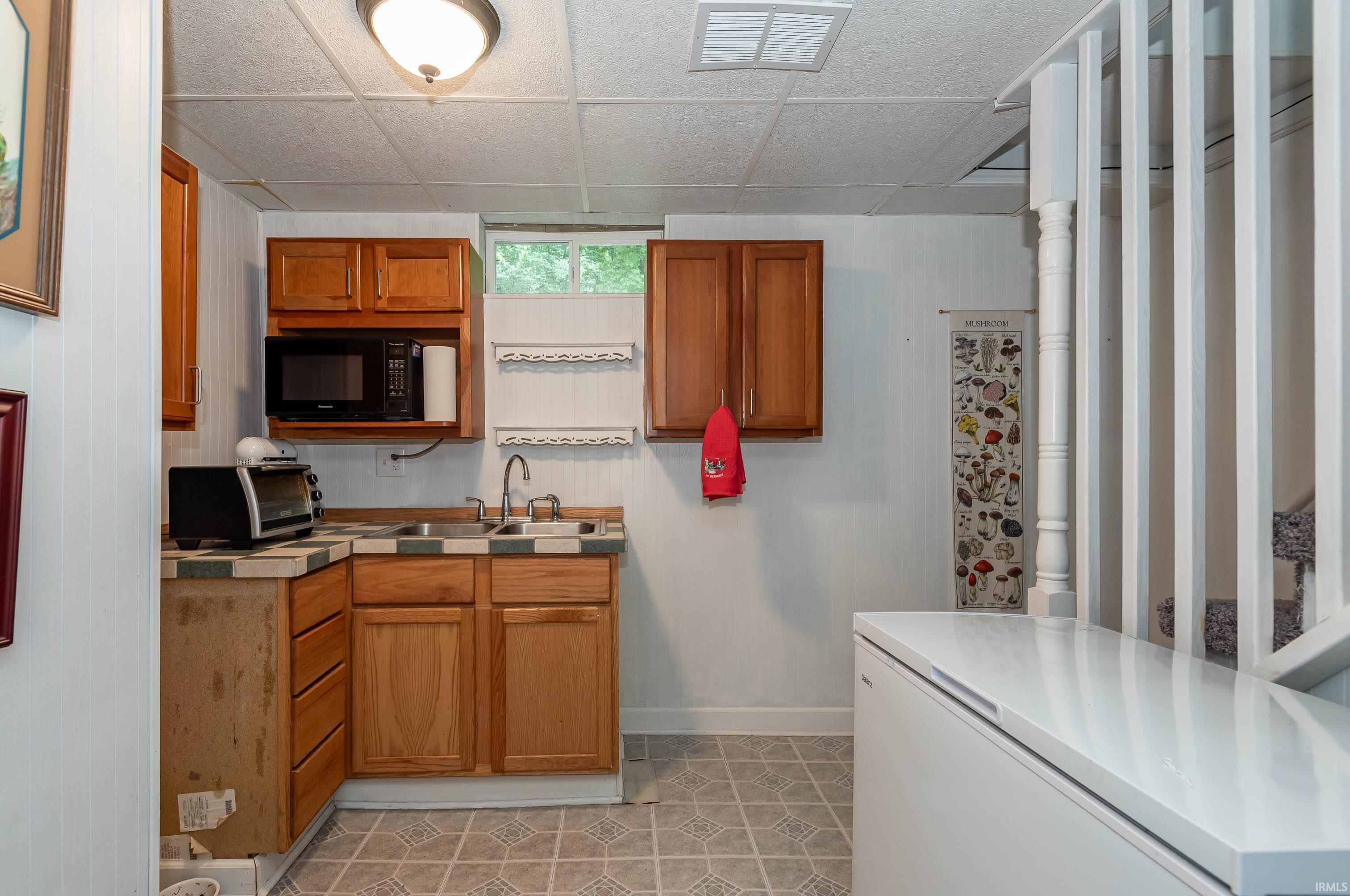 2799 West Shaw Road Bloomington, IN 47403 - Photo 19 of 35