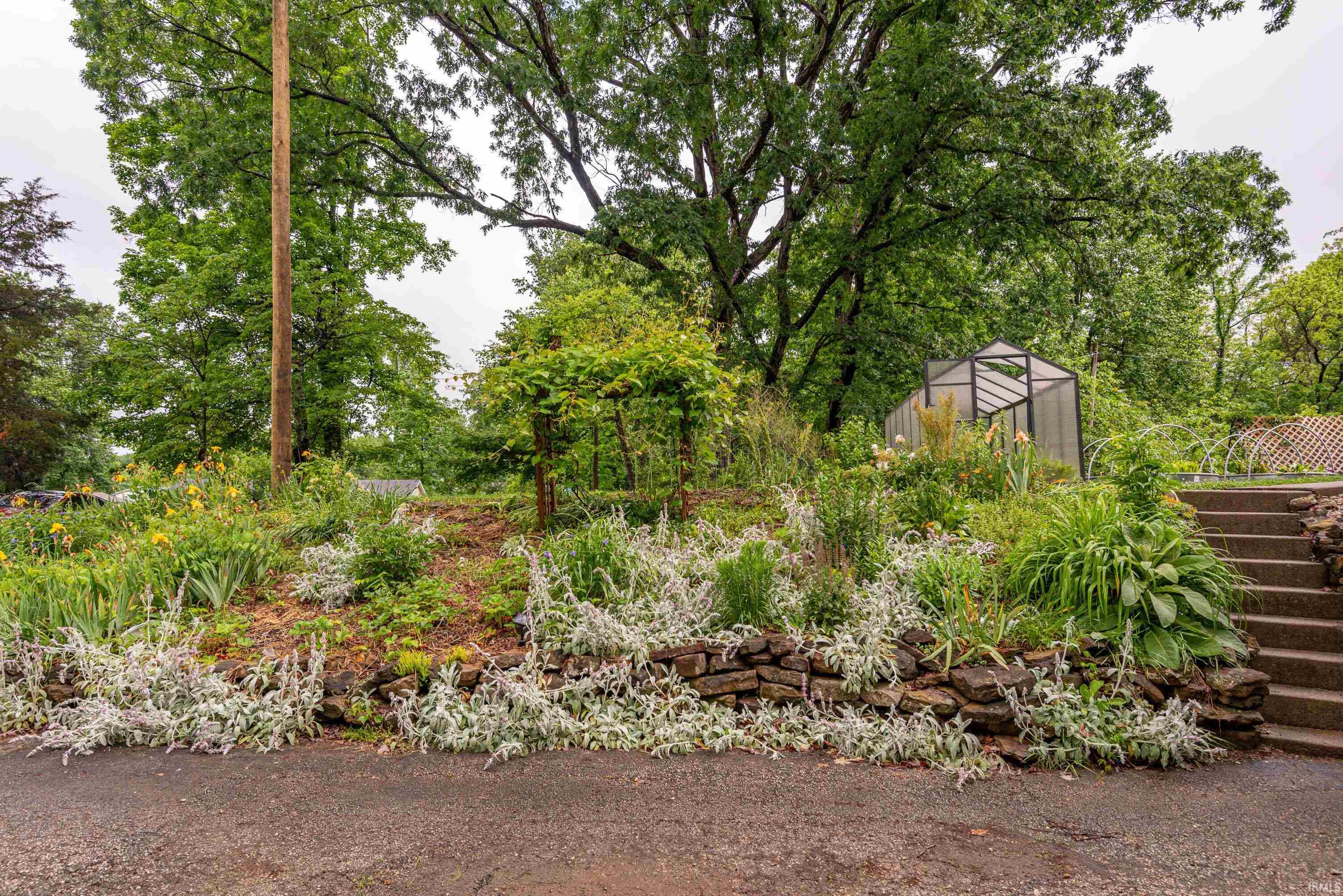 2799 West Shaw Road Bloomington, IN 47403 - Photo 28 of 35