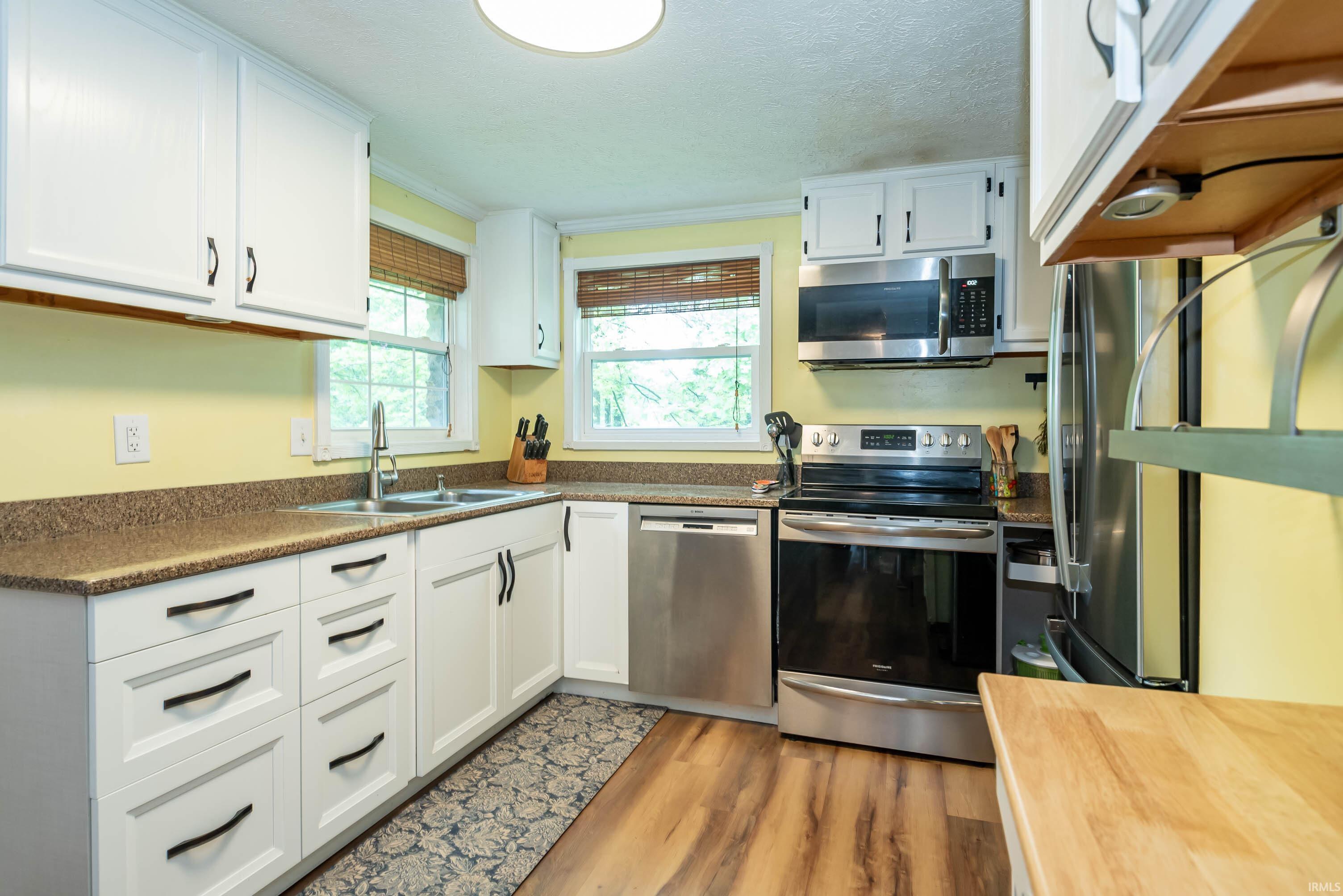 2799 West Shaw Road Bloomington, IN 47403 - Photo 7 of 35