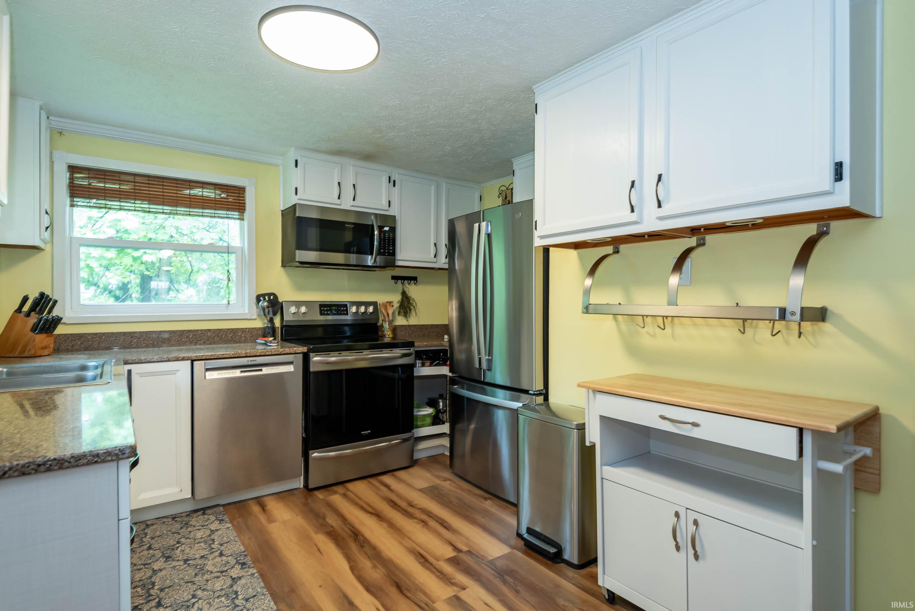 2799 West Shaw Road Bloomington, IN 47403 - Photo 8 of 35