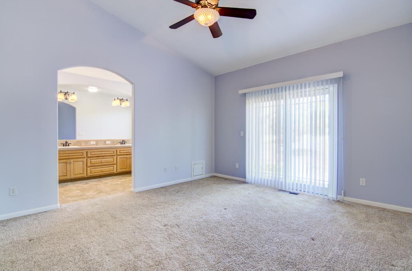 1255 Riverside Road Hollister, CA 95023 - Photo 8 of 22 Gallery Image 8