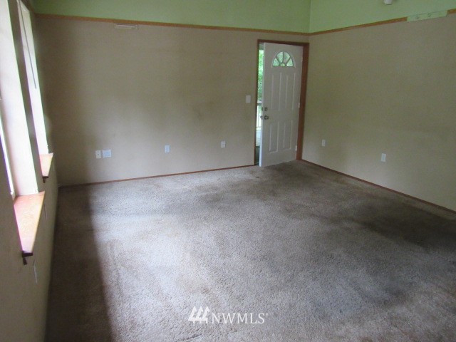161 Southeast Hudson Road Shelton, WA 98584 - Photo 3 of 10 Gallery Image 3