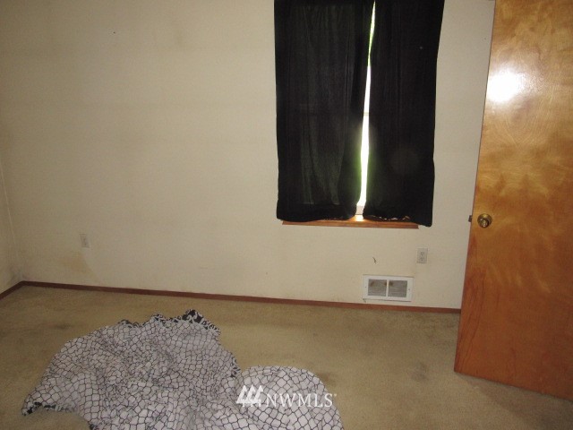161 Southeast Hudson Road Shelton, WA 98584 - Photo 6 of 10 Gallery Image 6