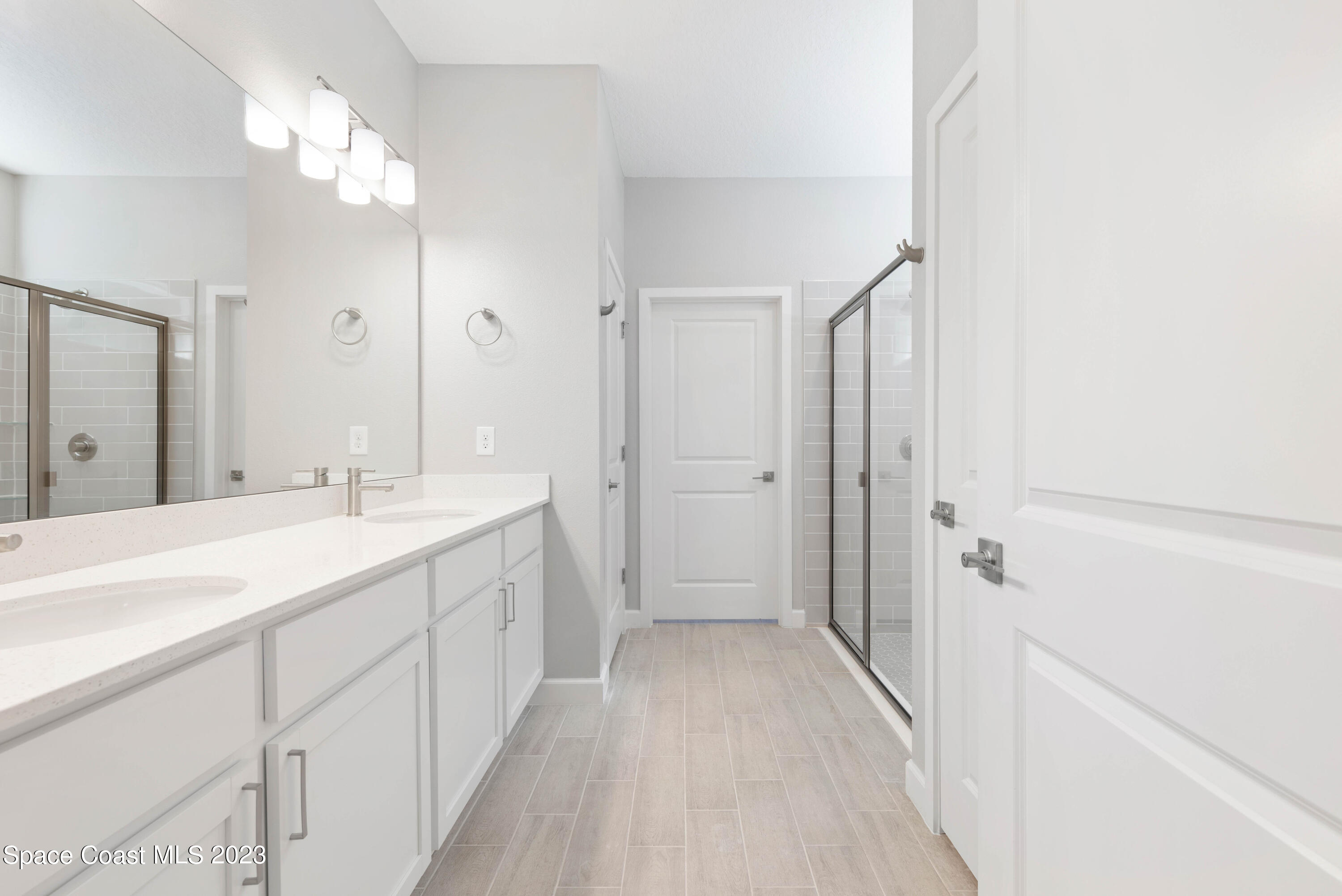 893 Titan Road Southeast Palm Bay, FL 32909 - Photo 12 of 20 Master Bathroom