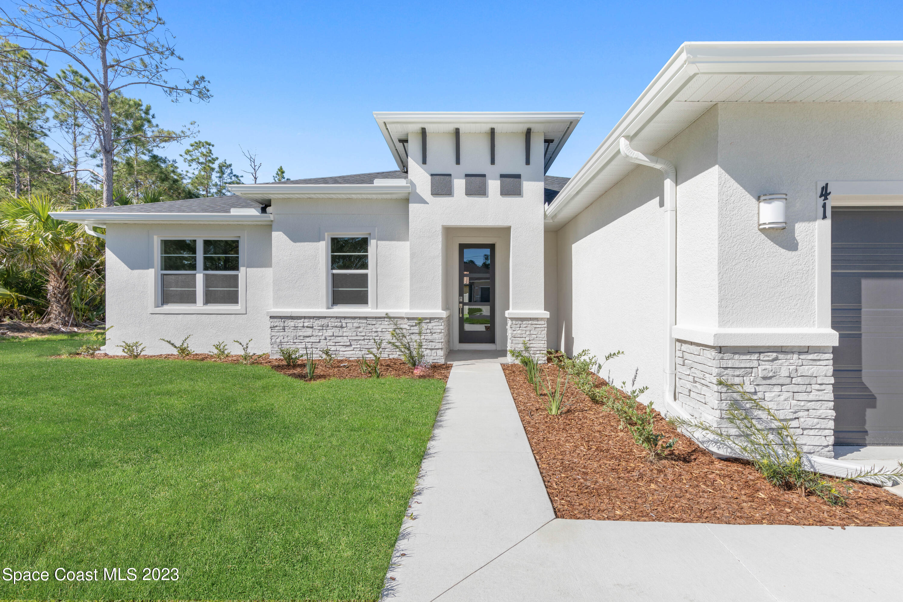 893 Titan Road Southeast Palm Bay, FL 32909 - Photo 3 of 20 Entryway