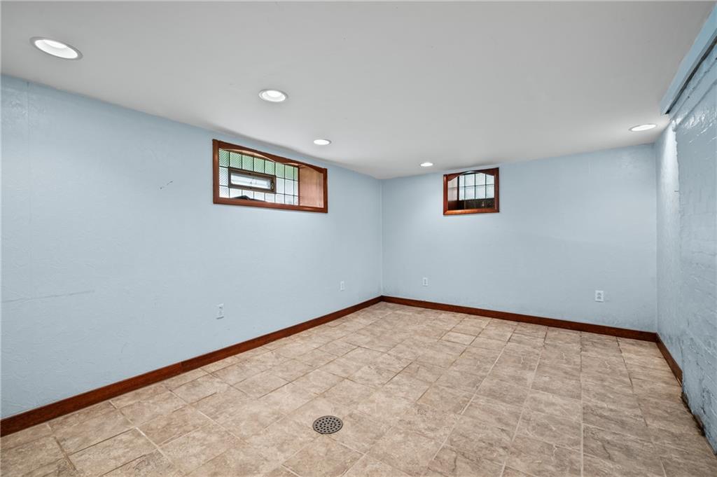 3941 Brandon Road Pittsburgh, PA 15212 - Photo 23 of 32 Additional finished basement room
