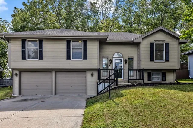 $315,000 | 4235 Northwest 78th Street, Kansas City, MO 64151