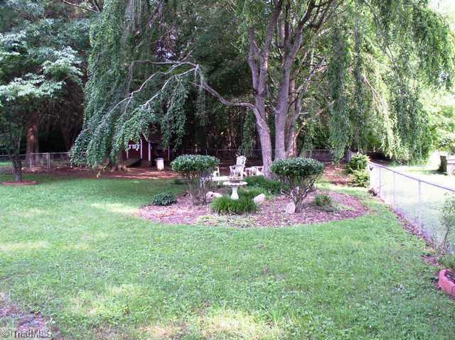 3817 Clemmons Road Clemmons, NC 27012 - Photo 12 of 12 Yard/Garden.