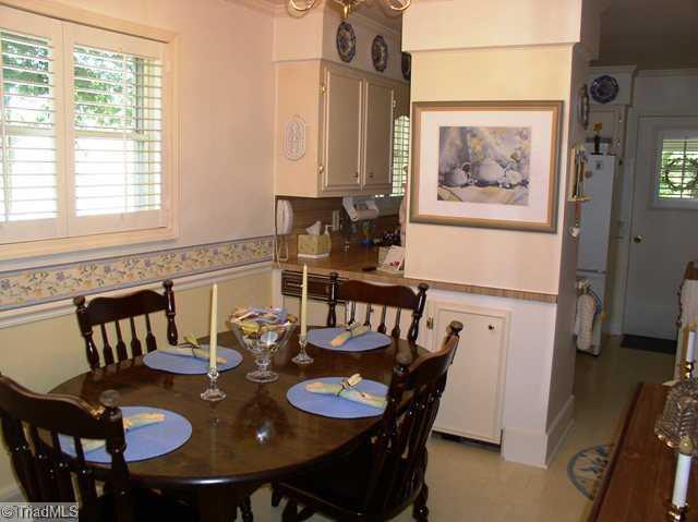 3817 Clemmons Road Clemmons, NC 27012 - Photo 5 of 12 Dining Room.