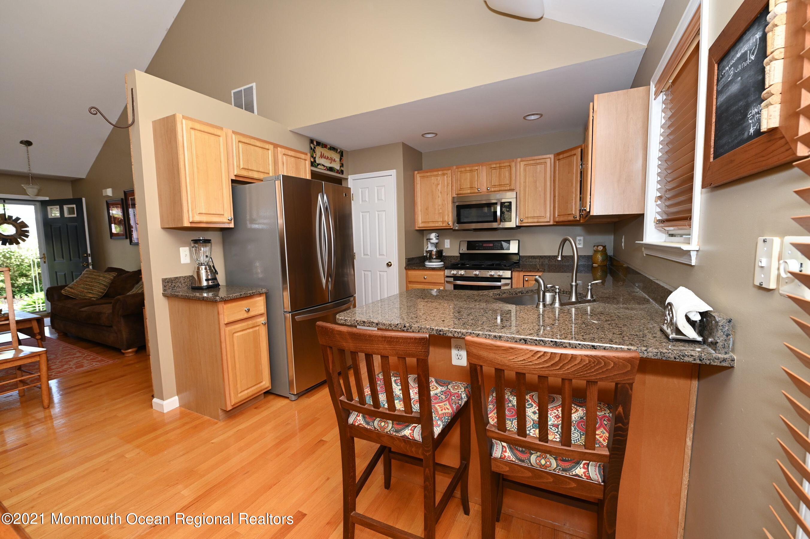 31 Oxycocus Road Manahawkin, NJ 08050 - Photo 8 of 17 31 oxy kitchen 1