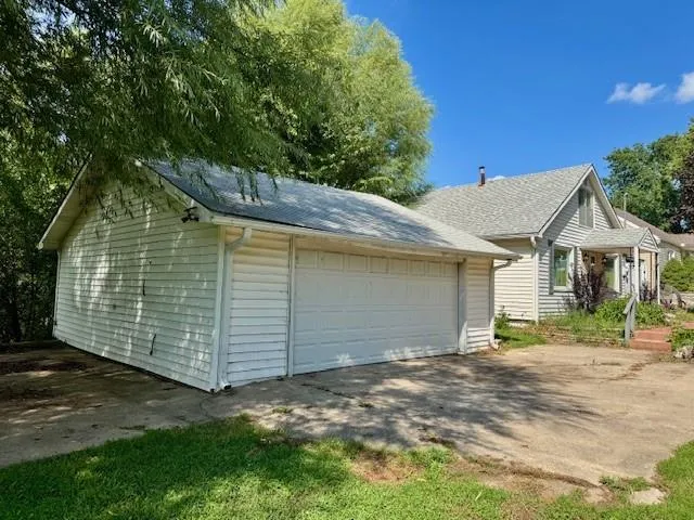 $105,000 | 205 West Gala Street, Waverly, MO 64096