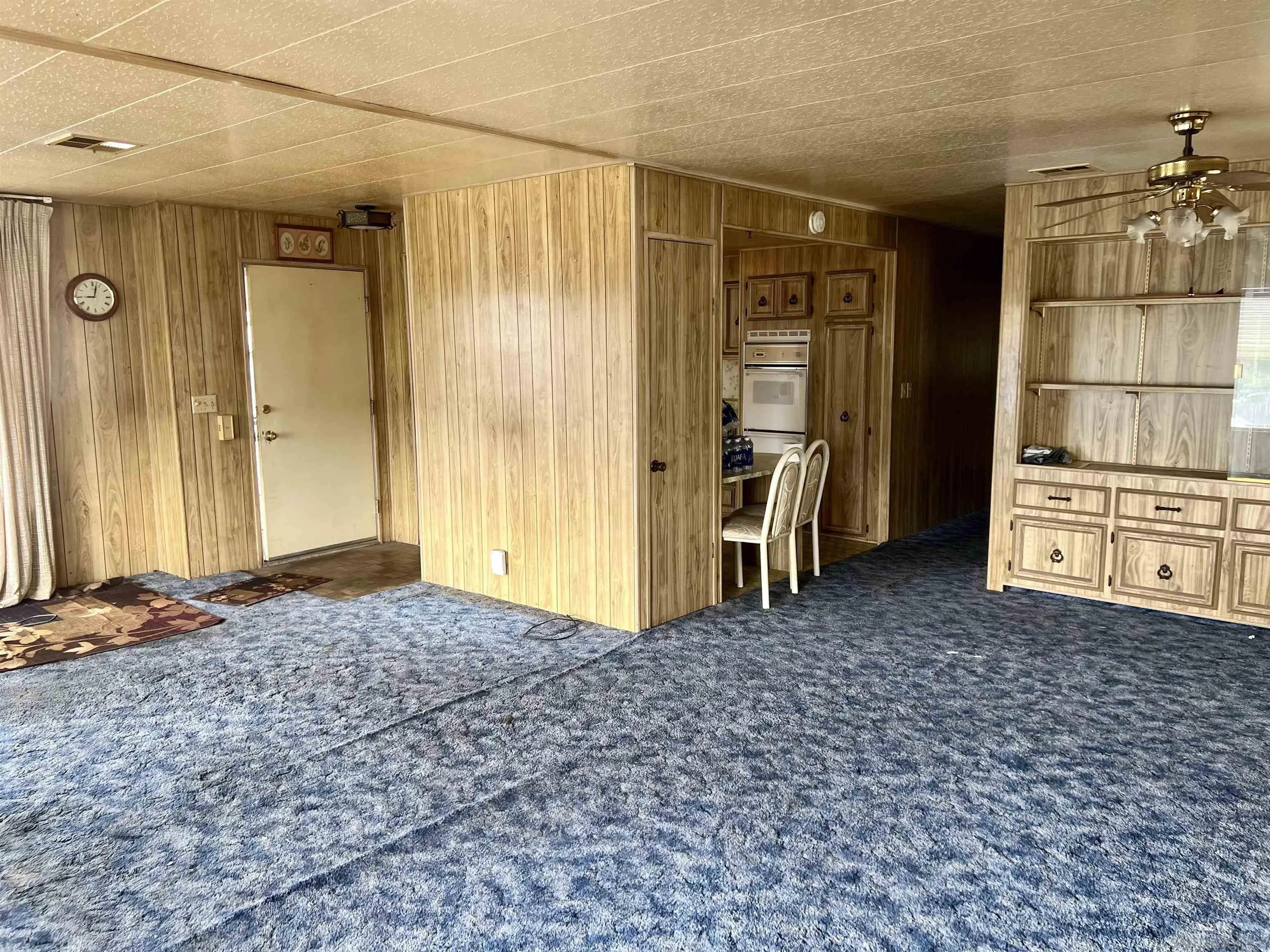 809 Olive Avenue, Unit 11 Vista, CA 92083 - Photo 7 of 26 a view of a bedroom with closet