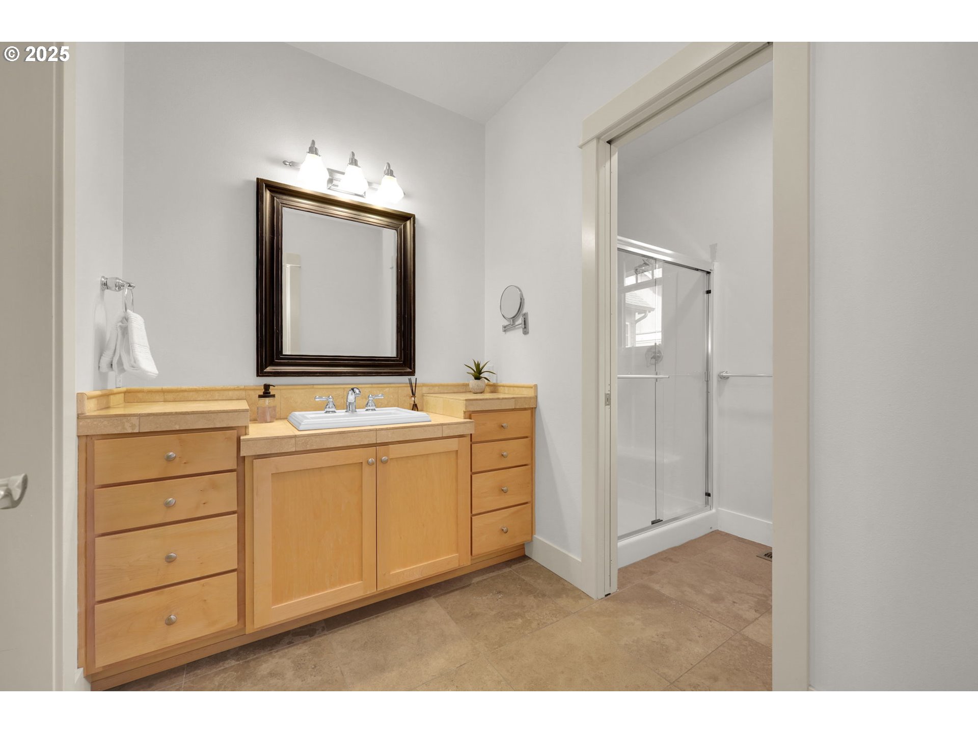 1260 Little John Lane Eugene, OR 97401 - Photo 23 of 44 a bathroom with a double vanity sink mirror and