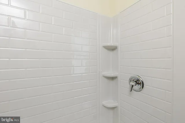 $325,000 | 400 Buttonwood Street, Delanco, NJ 08075