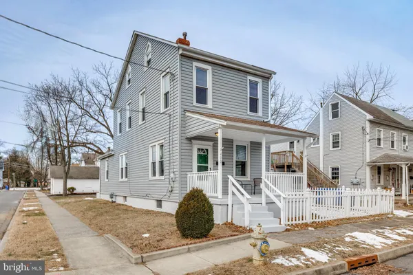 $319,900 | 400 Buttonwood Street, Delanco, NJ 08075