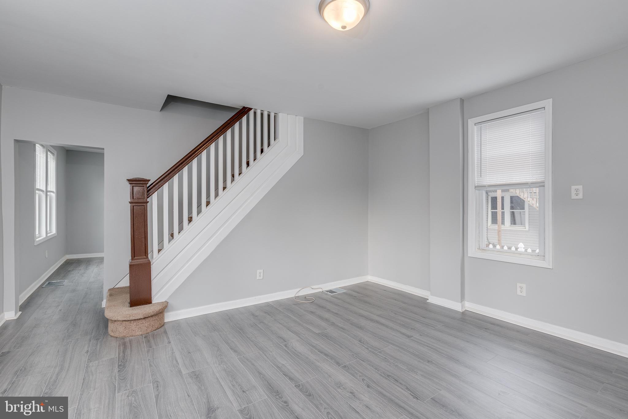 400 Buttonwood Street Delanco, NJ 08075 - Photo 6 of 35 Living Room