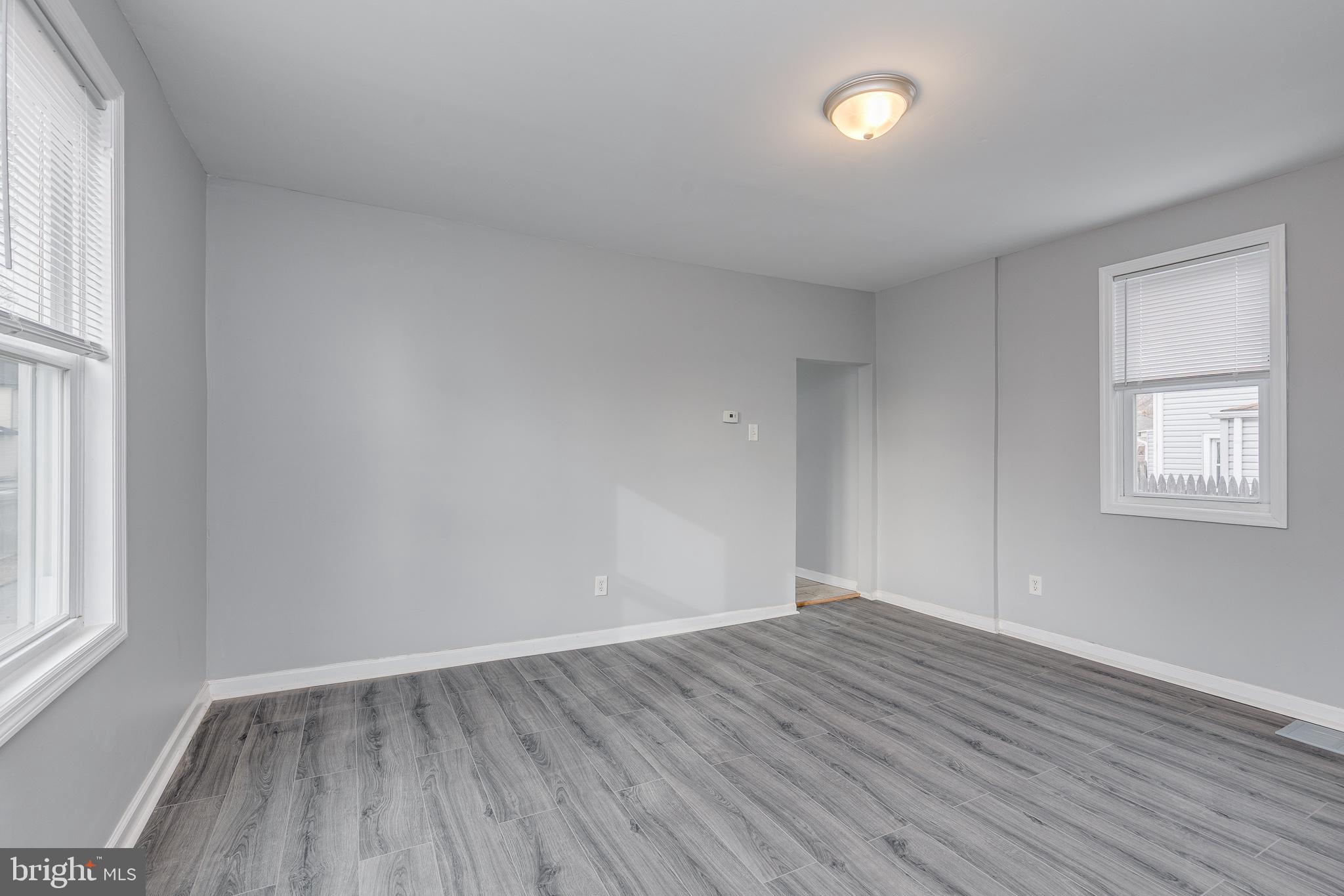 400 Buttonwood Street Delanco, NJ 08075 - Photo 9 of 35 Dining room or family room