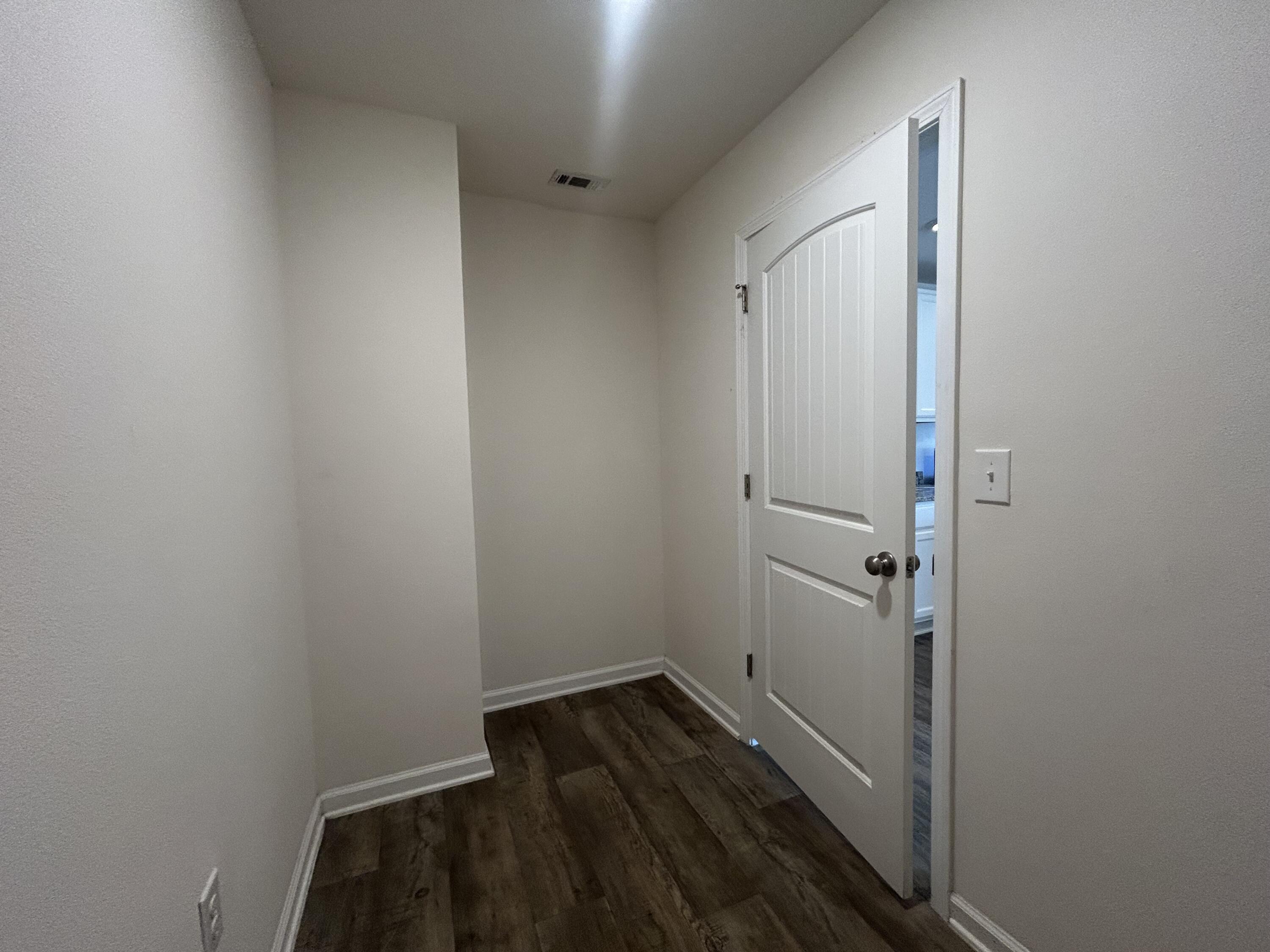 916 Merganser Way Crestview, FL 32539 - Photo 12 of 37 a view of a room