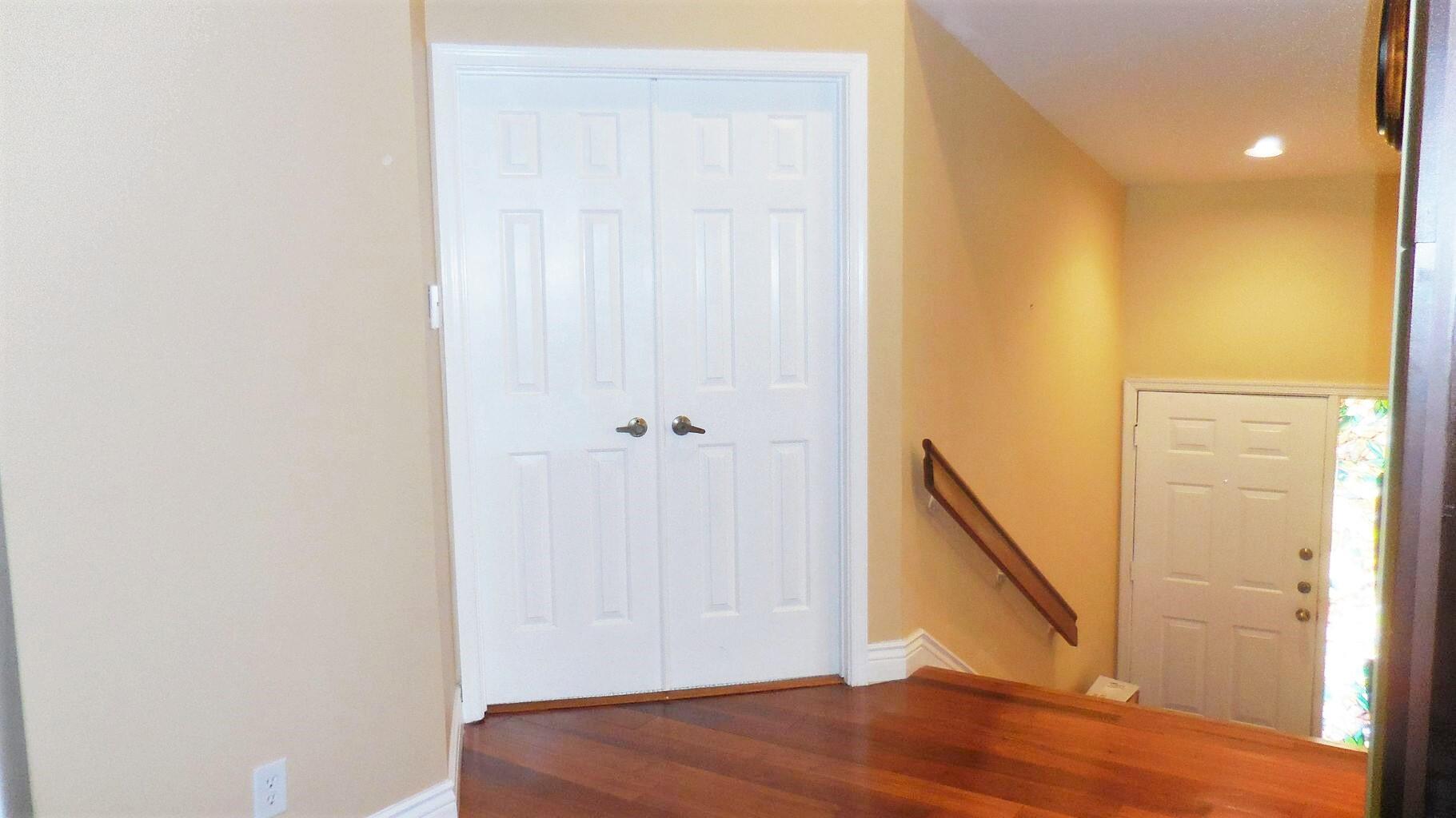 5740 Coach House Circle, Unit E Boca Raton, FL 33486 - Photo 12 of 26 Tammy front entry