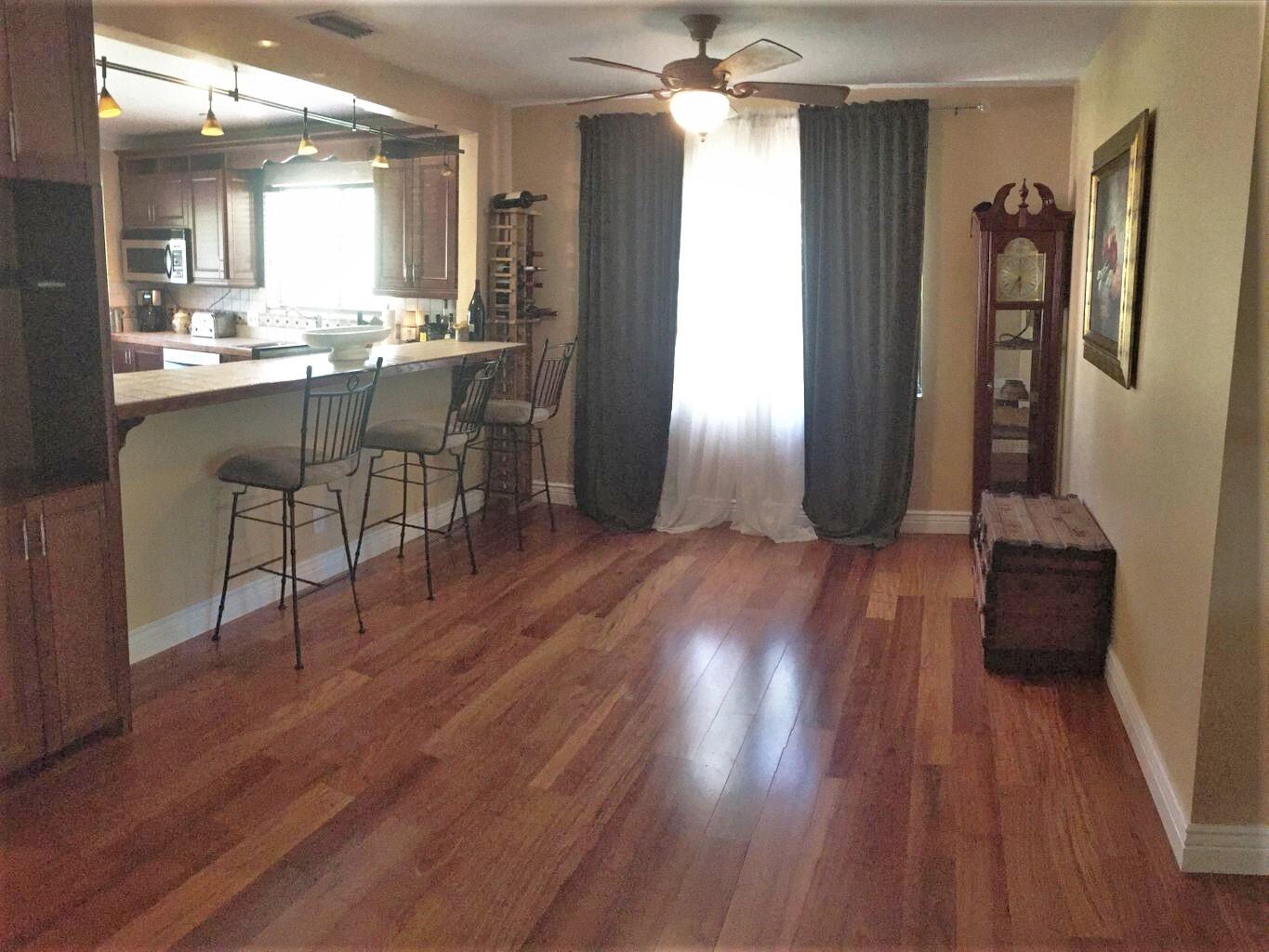 5740 Coach House Circle, Unit E Boca Raton, FL 33486 - Photo 8 of 26 Tammy dinning room