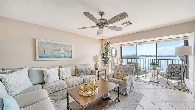 $8,500 | 8911 Midnight Pass Road, Unit 514, Sarasota, FL 34242