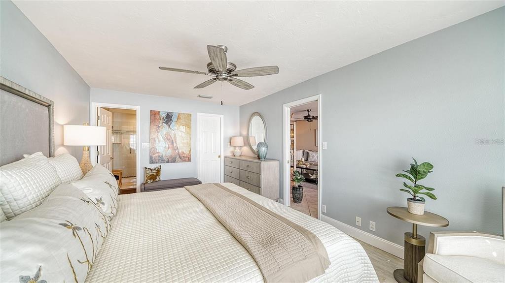 8911 Midnight Pass Road, Unit 514 Sarasota, FL 34242 - Photo 21 of 81