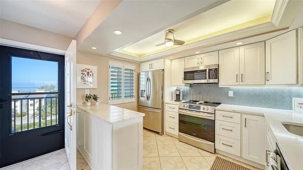 $8,500 | 8911 Midnight Pass Road, Unit 514, Sarasota, FL 34242