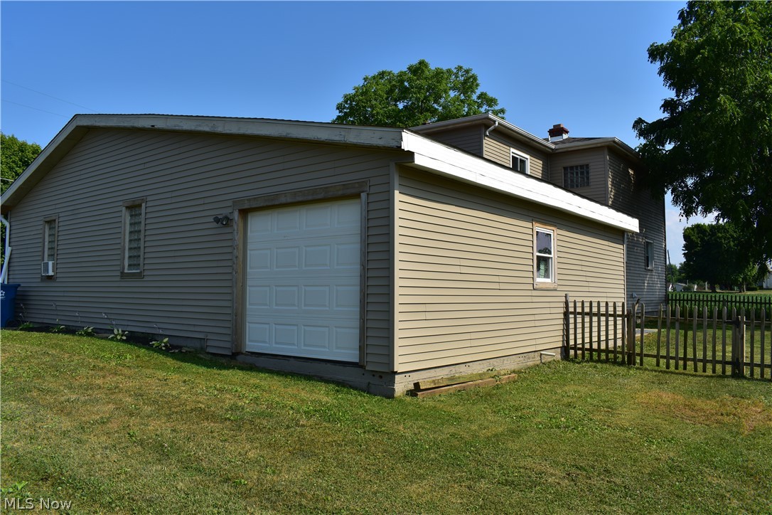 9009 Cherry Road Vermilion, OH 44089 - Photo 3 of 23