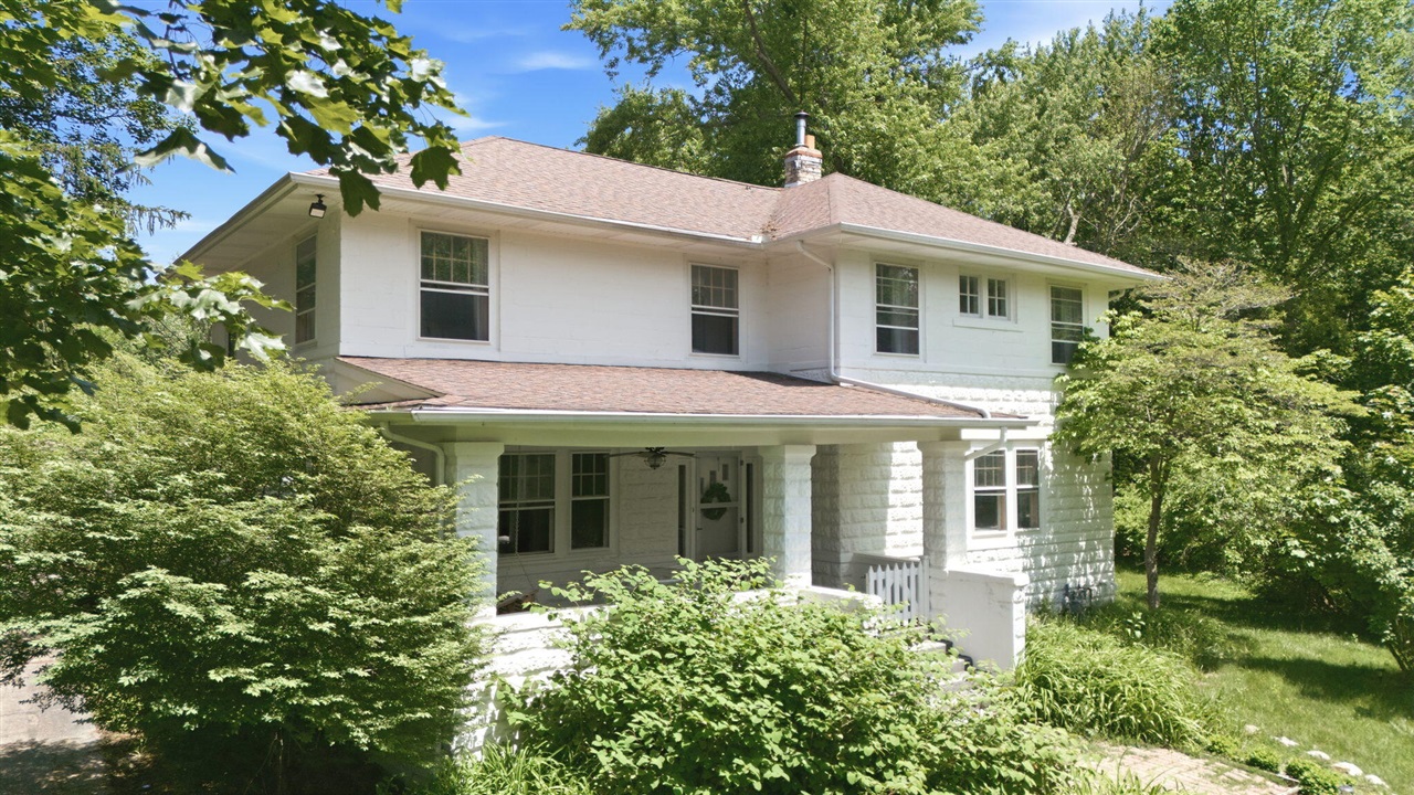 5295 Browntown Road Bridgman, MI 49106 - Photo 1 of 37