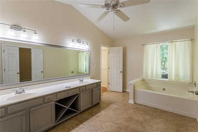 $2,800 | 10175 Barston Court, Alpharetta, GA 30022