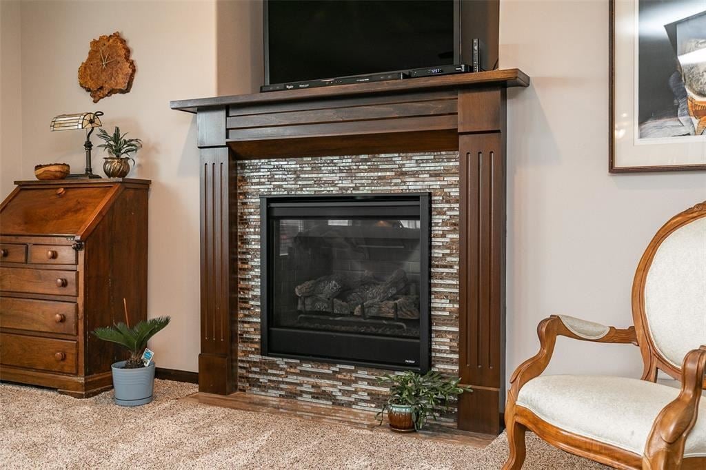 3075 Ridgeview Drive Ely, IA 52227 - Photo 9 of 44 Gallery Image 9