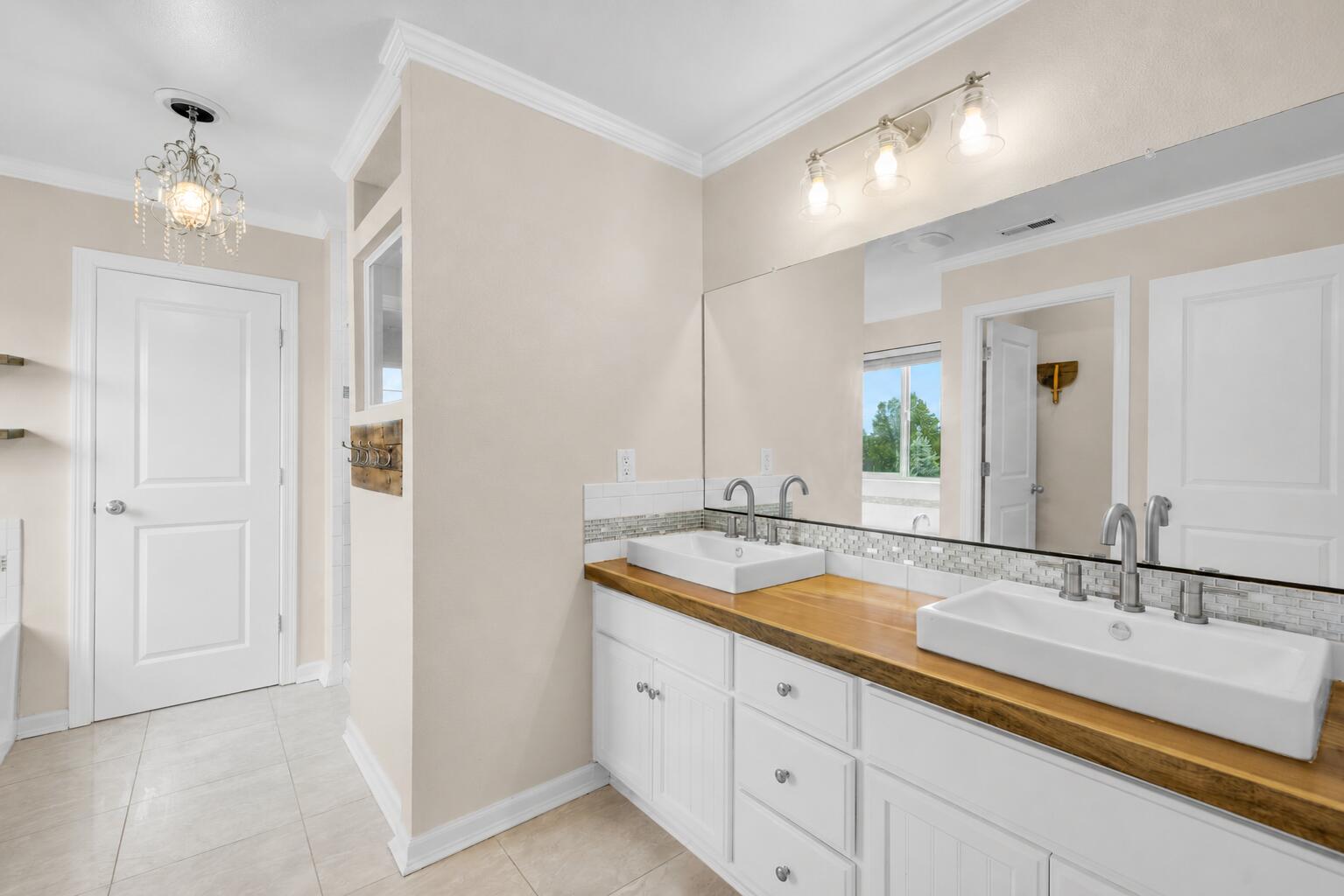 2800 Southwest 49th Street Redmond, OR 97756 - Photo 16 of 33