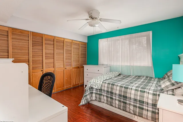 $184,872 | 5840 West 77th Street, Unit 302, Burbank, IL 60459