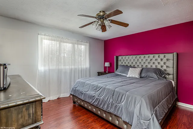 $184,872 | 5840 West 77th Street, Unit 302, Burbank, IL 60459